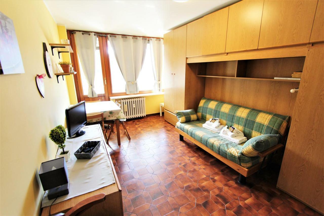 Hostdomus - Panoramic Residence Colle Colle Sestriere Esterno foto